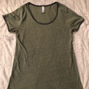 LulaRoe Classic T
